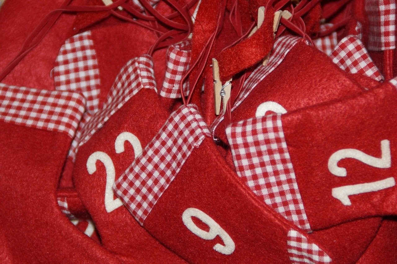 Nummerierte Stoffsäckchen als Adventskalender